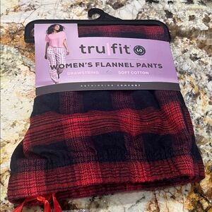 Tru Fit Women's Red and Black Flannel Pants